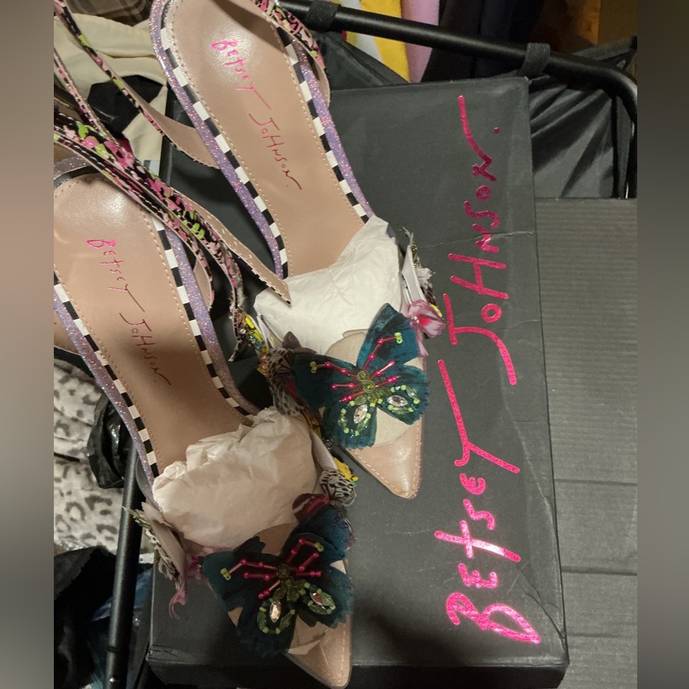 Betsey Johnson Pink Floral Butterfly Embellished Sandals - Picture 3 of 6